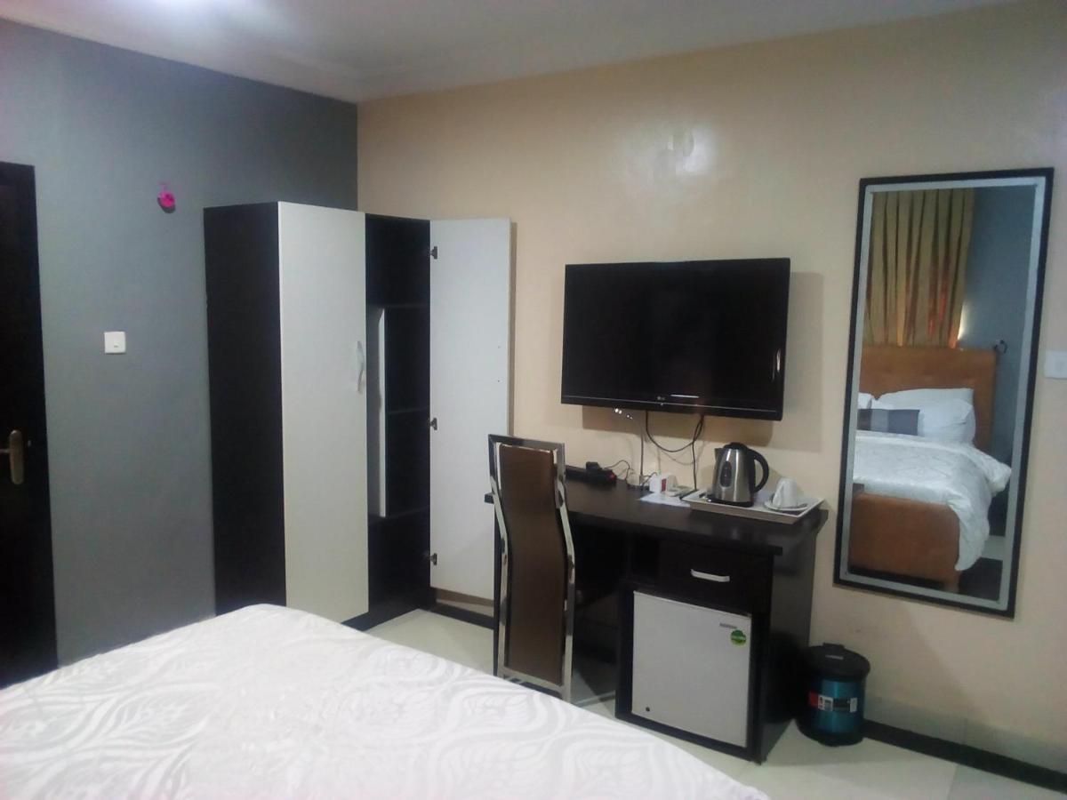 Primal Aparthotel Ikoyi Lagos Exterior photo