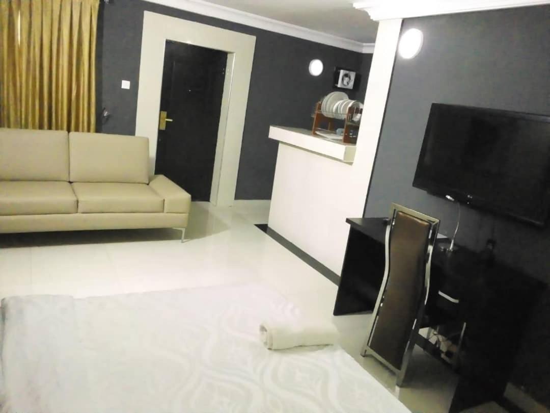 Primal Aparthotel Ikoyi Lagos Exterior photo