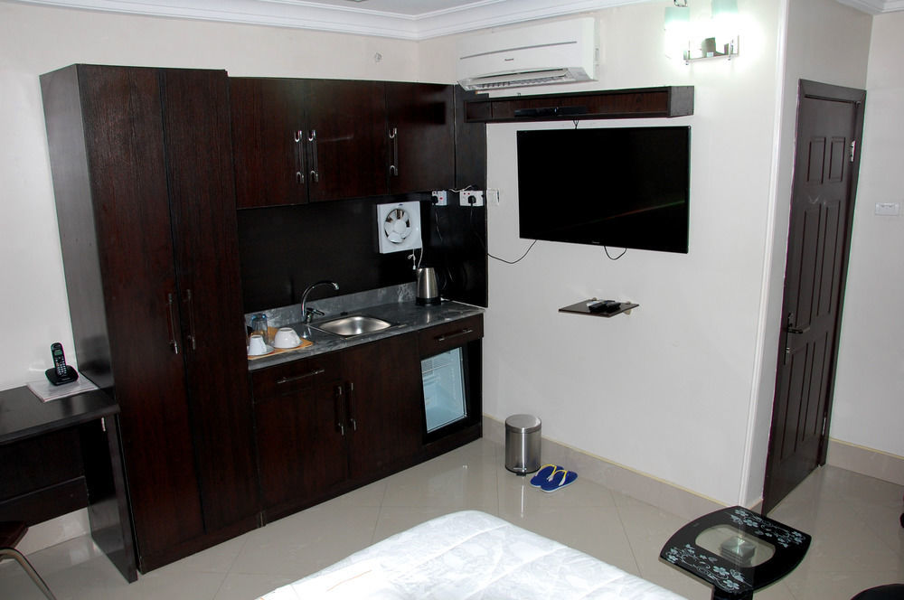 Primal Aparthotel Ikoyi Lagos Exterior photo