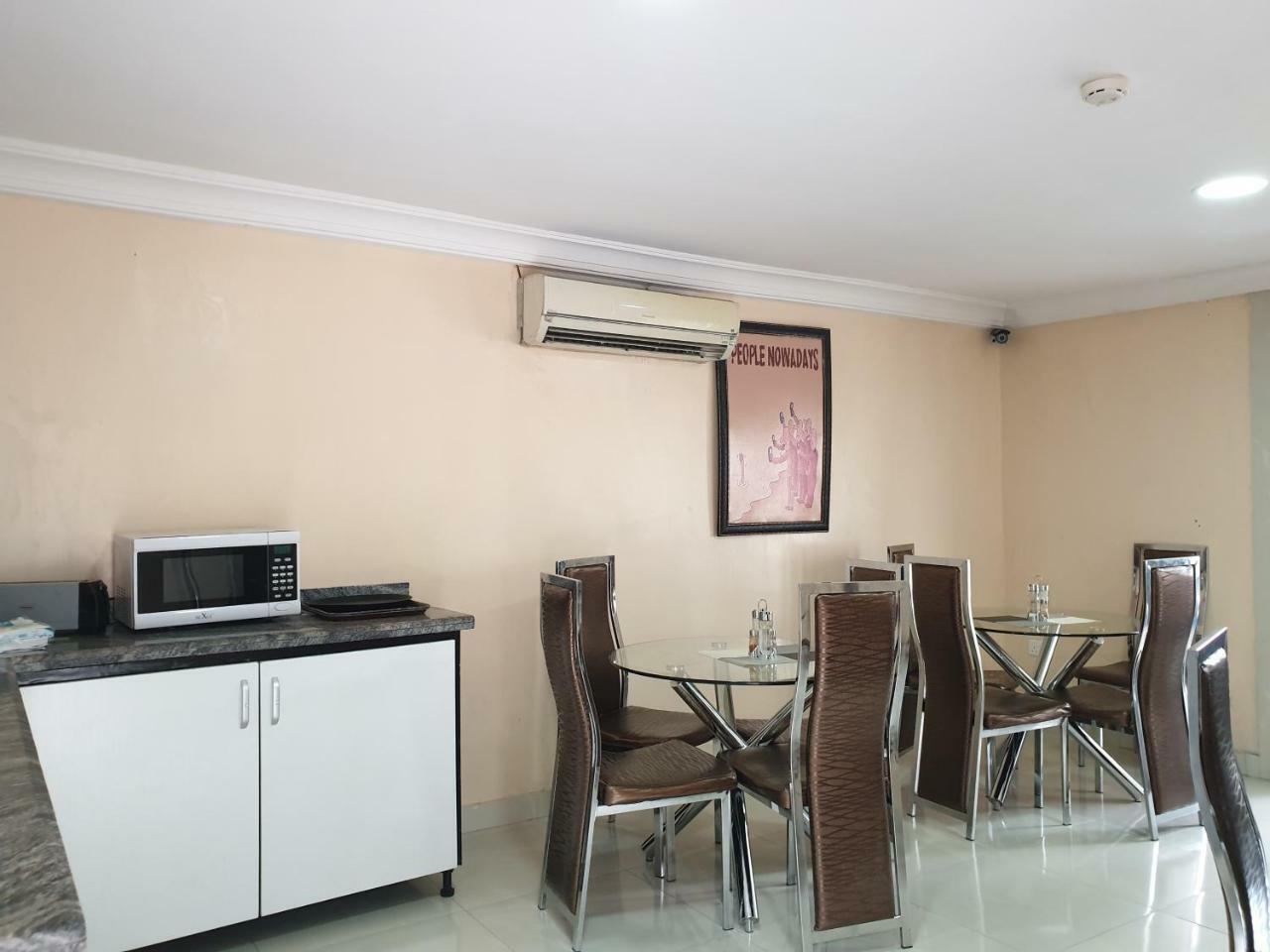 Primal Aparthotel Ikoyi Lagos Exterior photo