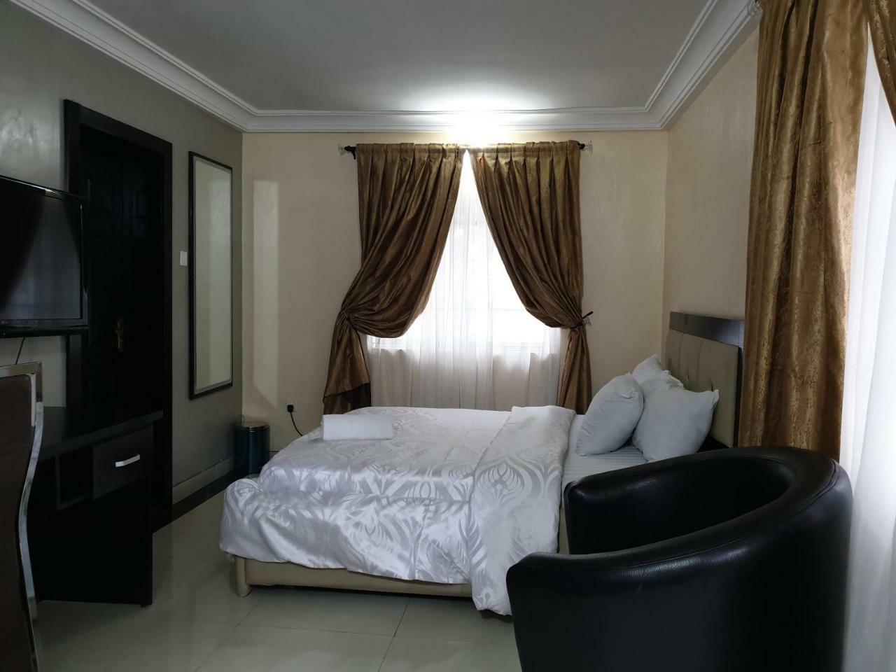 Primal Aparthotel Ikoyi Lagos Exterior photo